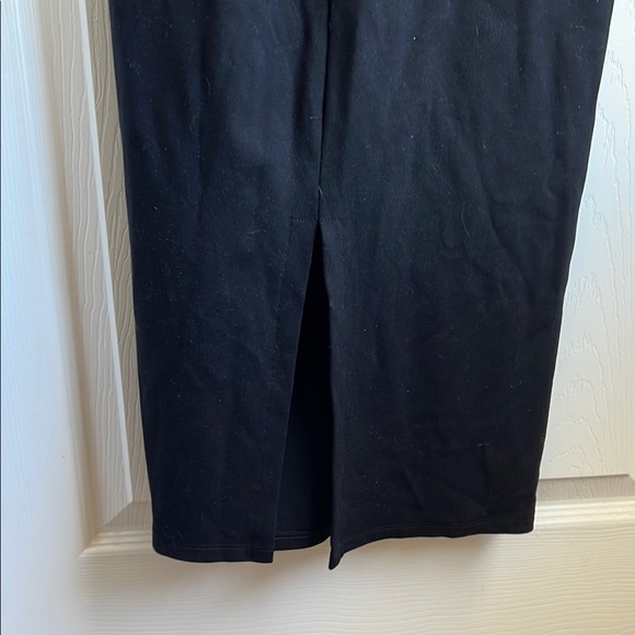 Elegant Black One-Shoulder Dress size medium - Picture 6 of 7